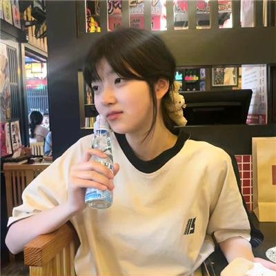 两女之间难为夫